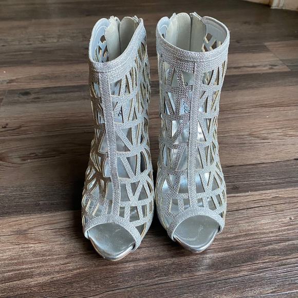 Bommilel sz 8 silver shinny glitter cutout ankle Y2K open toe‎ heels - Picture 3 of 7